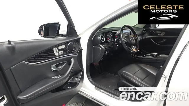 MERCEDES BENZ E-Classe W213 E220d 4MATIC Avantgarde 2018 — photo 12 sur 32