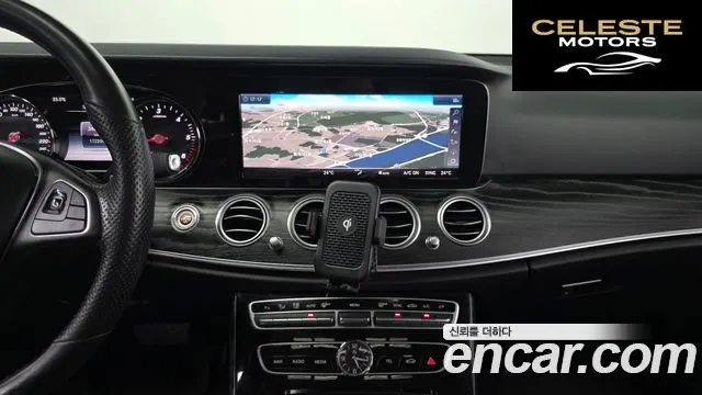 MERCEDES BENZ E-Classe W213 E220d 4MATIC Avantgarde 2018 — photo 18 sur 32