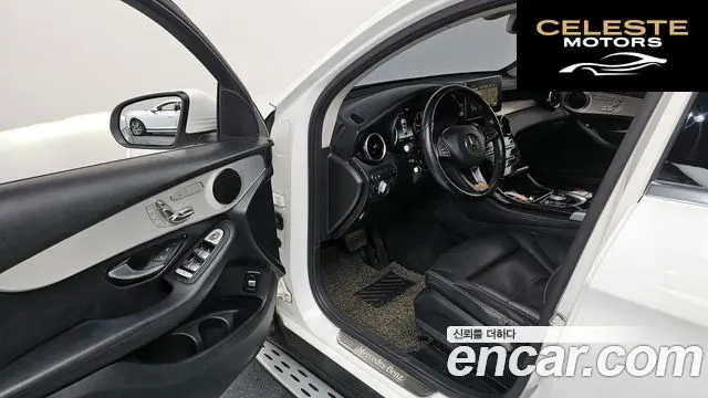 MERCEDES BENZ GLC-Classe X253 GLC220 d 4MATIC Coupé 2018 — photo 13 sur 31