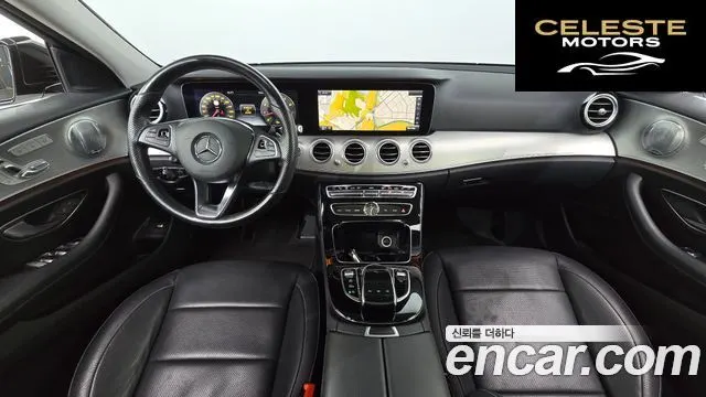 MERCEDES BENZ E-Classe W213 E300 Avantgarde 2017 — photo 7 sur 20
