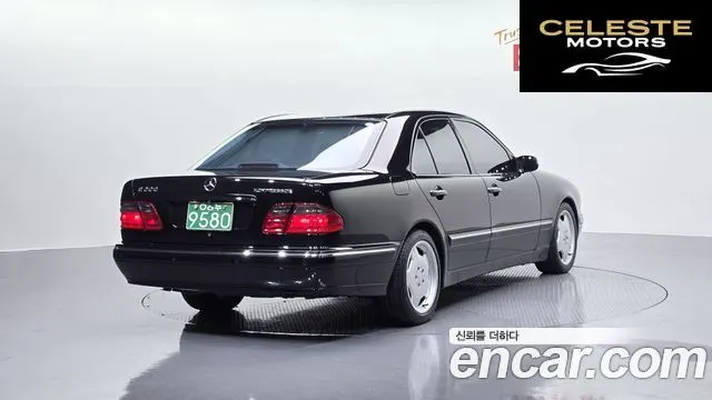 MERCEDES BENZ E-Classe W210 E200K 2002 — photo 2 sur 20
