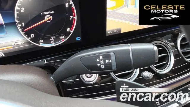 MERCEDES BENZ E-Classe W213 E450 4MATIC Exclusive 2020 — photo 12 sur 33