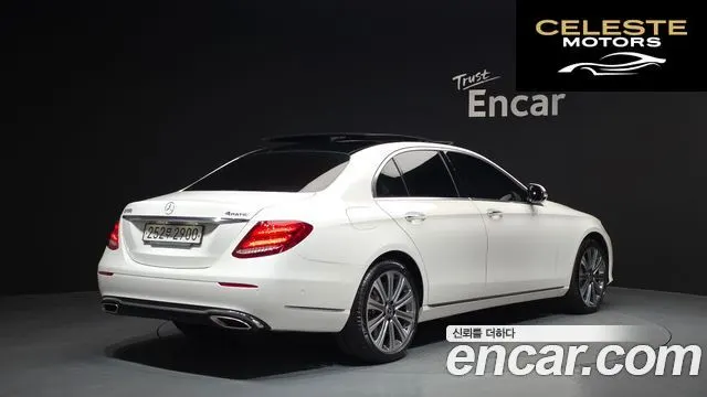 MERCEDES BENZ E-Classe W213 E450 4MATIC Exclusive 2020 — photo 2 sur 33