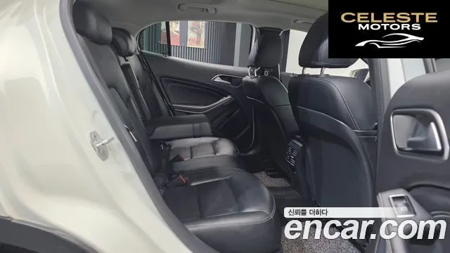 MERCEDES BENZ GLA-Classe X156 GLA200 d 2016 — photo 12 sur 20