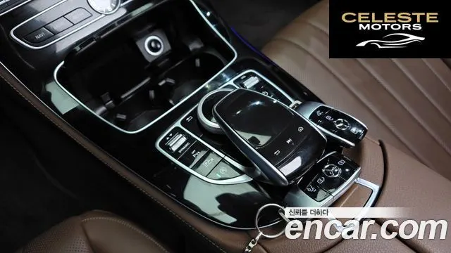 MERCEDES BENZ E-Classe W213 E300 4MATIC Exclusive 2018 — photo 12 sur 38