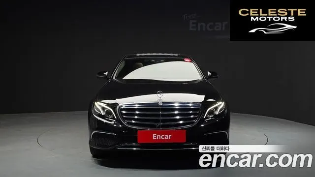 MERCEDES BENZ E-Classe W213 E300 4MATIC Exclusive 2018 — photo 3 sur 38