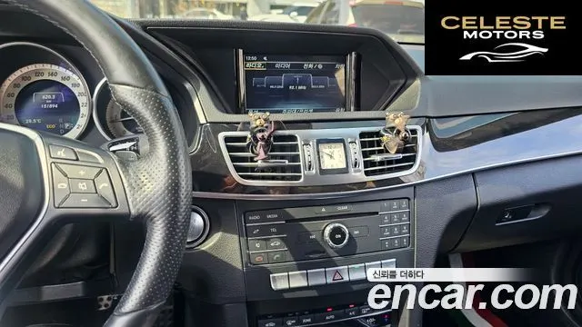 MERCEDES BENZ E-Classe W212 E220 Avantgarde Sport 2016 — photo 12 sur 20
