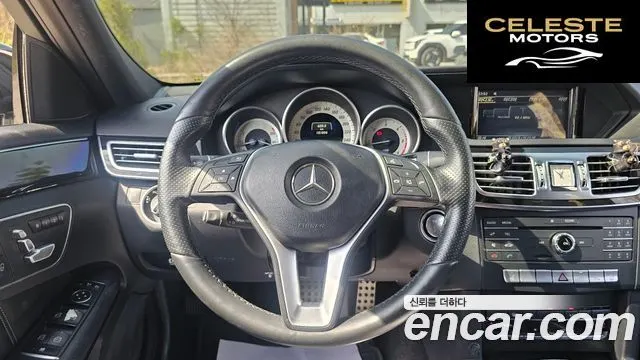 MERCEDES BENZ E-Classe W212 E220 Avantgarde Sport 2016 — photo 13 sur 20