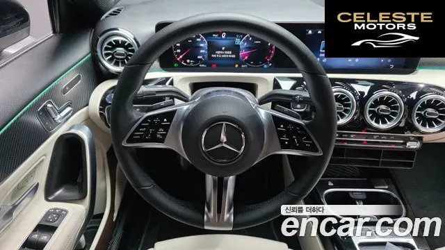 MERCEDES BENZ A-Classe W177 A220 Berline 2024 — photo 13 sur 26