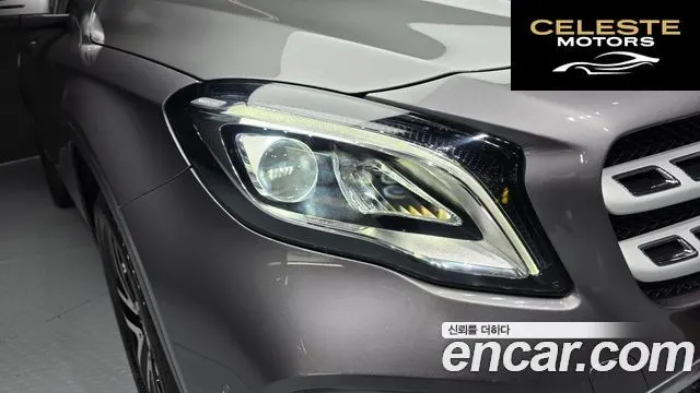 MERCEDES BENZ GLA-Classe X156 GLA220 Premium 2019 — photo 8 sur 33