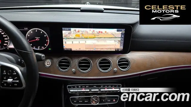 MERCEDES BENZ E-Classe W213 E300 4MATIC Exclusive 2019 — photo 20 sur 36