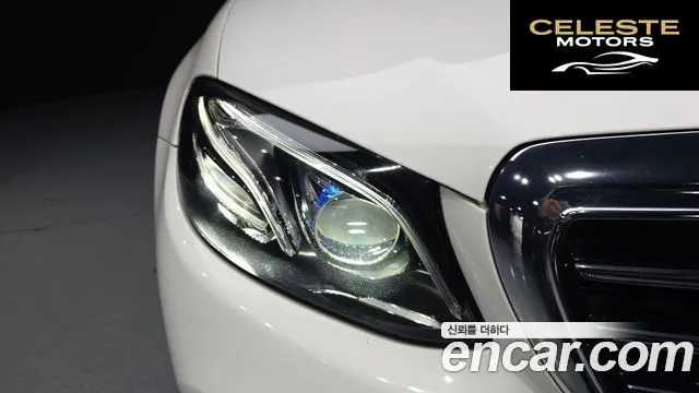 MERCEDES BENZ E-Classe W213 E300 4MATIC Exclusive 2019 — photo 8 sur 36