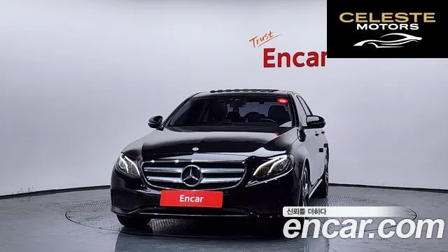 MERCEDES BENZ E-Classe W213 E300 Avantgarde 2019 — photo 3 sur 20