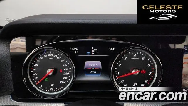 MERCEDES BENZ E-Classe W213 E300 Avantgarde 2019 — photo 8 sur 20