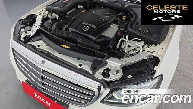 MERCEDES BENZ E-Classe W213 E300 4MATIC Exclusive 2018 — photo 6 sur 40