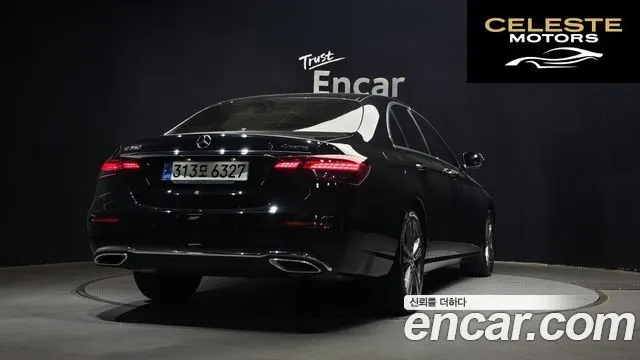 MERCEDES BENZ E-Classe W213 E350 4MATIC Avantgarde 2022 — photo 2 sur 30