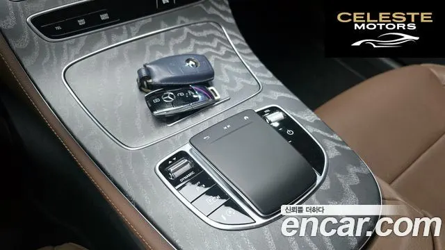 MERCEDES BENZ E-Classe W213 E350 4MATIC Avantgarde 2022 — photo 22 sur 30