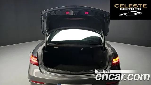 MERCEDES BENZ E-Classe W213 E220d Coupé 2019 — photo 26 sur 35