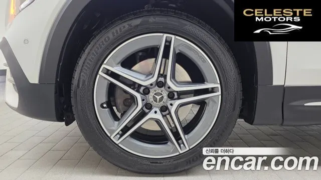 MERCEDES BENZ GLB-Classe X247 GLB250 4MATIC 2022 — photo 5 sur 32