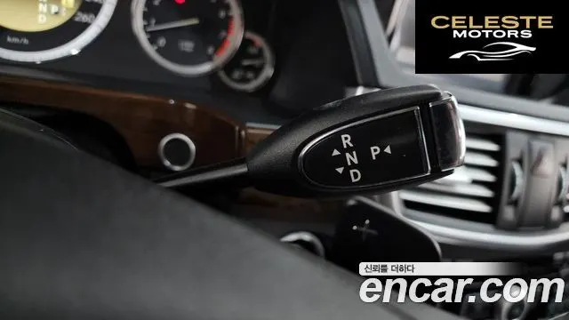 MERCEDES BENZ E-Classe W212 E200 CGI 2012 — photo 9 sur 26
