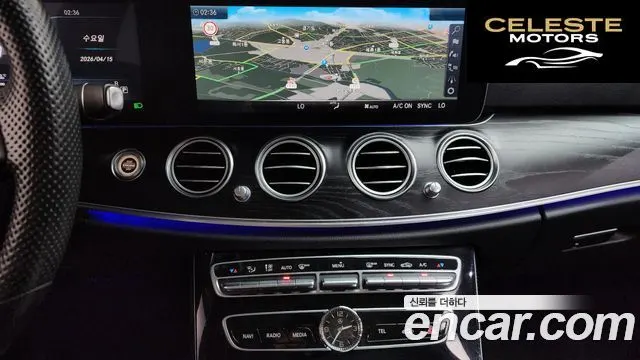 MERCEDES BENZ E-Classe W213 E300 4MATIC Avantgarde 2017 — photo 13 sur 26