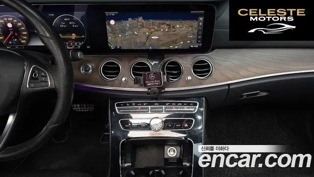 MERCEDES BENZ E-Classe W213 E300 Exclusive 2017 — photo 14 sur 20