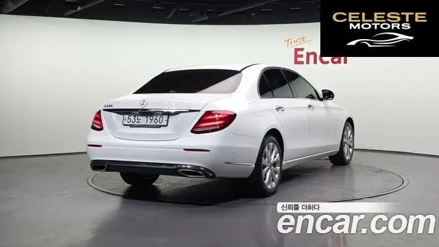 MERCEDES BENZ E-Classe W213 E300 Exclusive 2019 — photo 2 sur 20