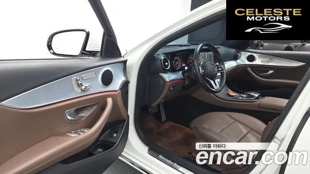 MERCEDES BENZ E-Classe W213 E250 Avantgarde 2020 — photo 11 sur 20
