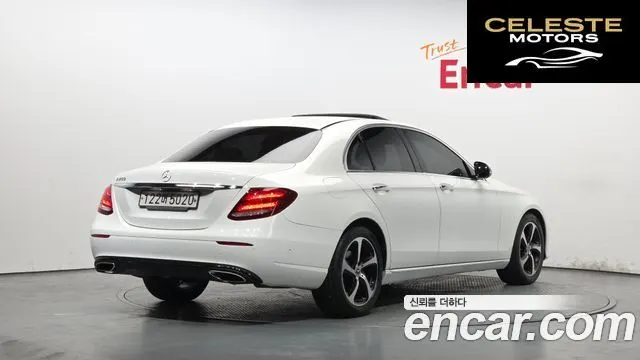 MERCEDES BENZ E-Classe W213 E250 Avantgarde 2020 — photo 2 sur 20