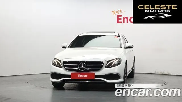 MERCEDES BENZ E-Classe W213 E250 Avantgarde 2020 — photo 3 sur 20