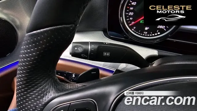 MERCEDES BENZ E-Classe W213 E200 Avantgarde 2018 — photo 27 sur 31