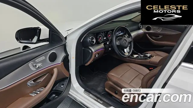 MERCEDES BENZ E-Classe W213 E200 Avantgarde 2018 — photo 13 sur 30