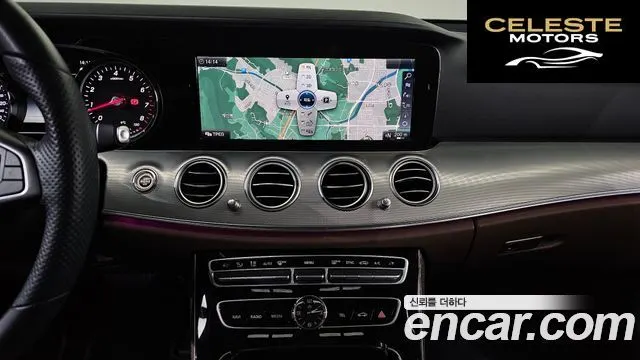 MERCEDES BENZ E-Classe W213 E200 Avantgarde 2018 — photo 20 sur 30