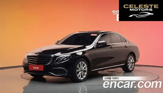 MERCEDES BENZ E-Classe W213 E300 4MATIC Exclusive 2020 — photo 35 sur 41