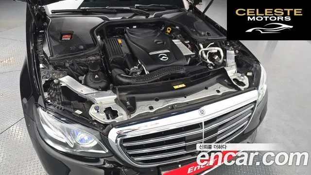 MERCEDES BENZ E-Classe W213 E300 4MATIC Exclusive 2020 — photo 5 sur 41