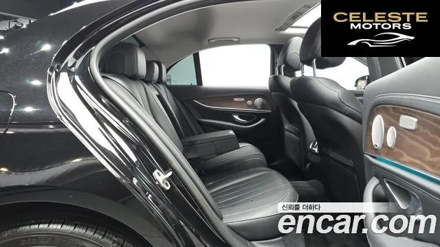 MERCEDES BENZ E-Classe W213 E300 4MATIC Exclusive 2020 — photo 16 sur 41
