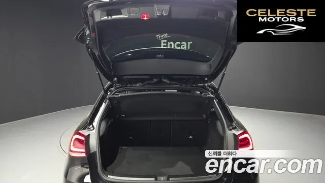 MERCEDES BENZ A-Classe W177 A220 Hatchback 2019 — photo 20 sur 20