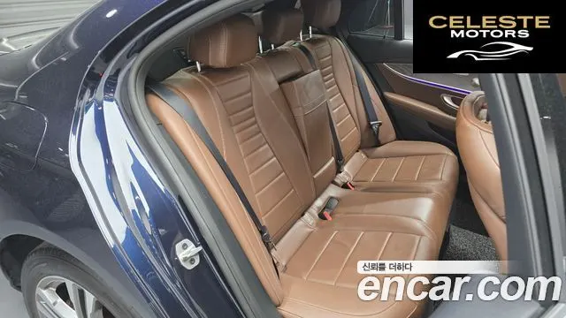 MERCEDES BENZ E-Classe W213 E350 4MATIC Avantgarde 2022 — photo 12 sur 20