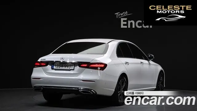 MERCEDES BENZ E-Classe W213 E250 Avantgarde 2022 — photo 2 sur 26
