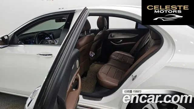 MERCEDES BENZ E-Classe W213 E300 Avantgarde 2019 — photo 19 sur 30