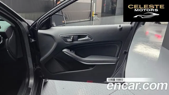 MERCEDES BENZ GLA-Classe X156 GLA220 Premium 2019 — photo 14 sur 33