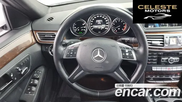 MERCEDES BENZ E-Classe W212 E300 2014 — photo 12 sur 20