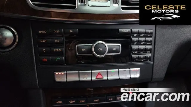 MERCEDES BENZ E-Classe W212 E300 2014 — photo 16 sur 20