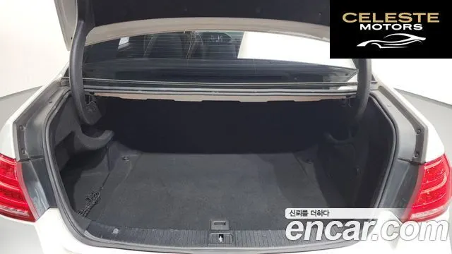MERCEDES BENZ E-Classe W212 E300 2014 — photo 20 sur 20