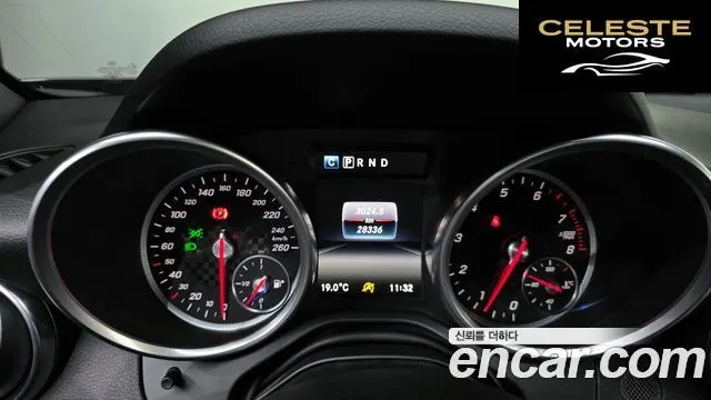 MERCEDES BENZ SLC-Classe R172 SLC200 2017 — photo 11 sur 31