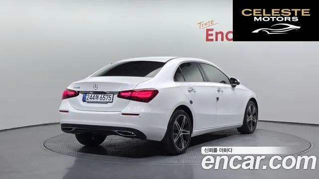 MERCEDES BENZ A-Classe W177 A220 Berline 2025 — photo 34 sur 36