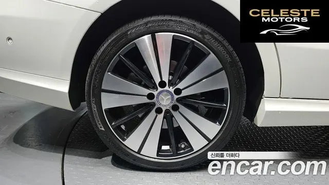 MERCEDES BENZ CLA-Classe C117 CLA250 4MATIC 2017 — photo 5 sur 20