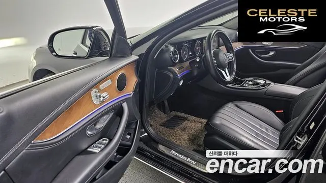 MERCEDES BENZ E-Classe W213 E220d Exclusive 2019 — photo 13 sur 30