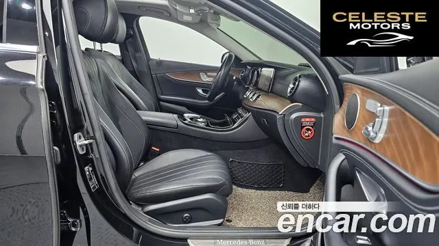 MERCEDES BENZ E-Classe W213 E220d Exclusive 2019 — photo 16 sur 30