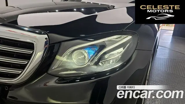 MERCEDES BENZ E-Classe W213 E220d Exclusive 2019 — photo 8 sur 30